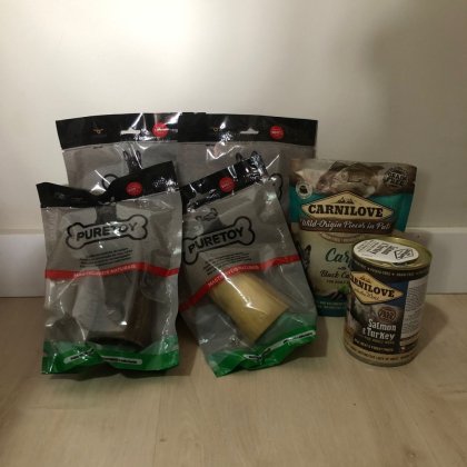 4 pacotes de chifre bovino + brinde:1 alimento úmido Carnilove