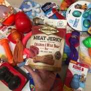 R$100 em brinquedos + brinde: 1 Meat Jerky